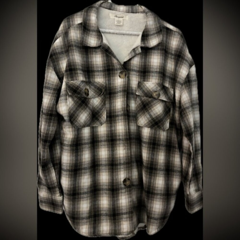 Passport Plaid Sherpa-Lined Jacket Medium Stylish Unique Sherpa Lined Button Up